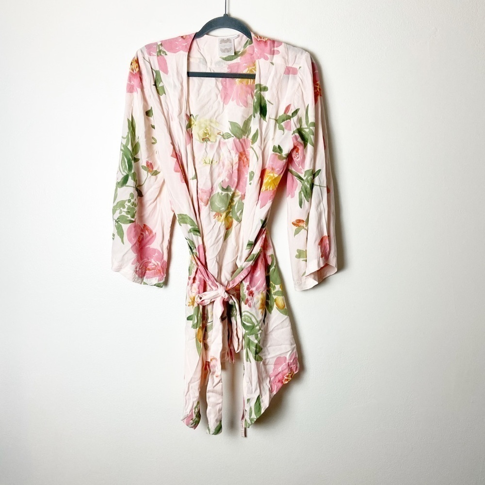 PLUM PRETTY SUGAR • Women’s Rayon Floral Printed Pink Robe Size Small